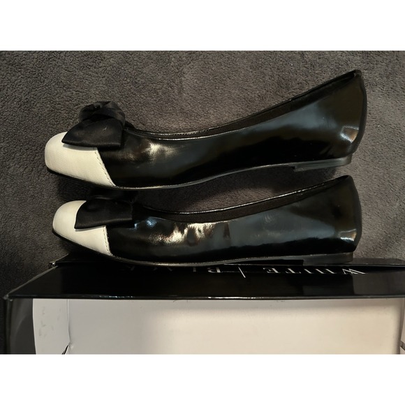 White House Black Market Ballet Style Black Patent White Toes Flats, Size 7 - Picture 3 of 10